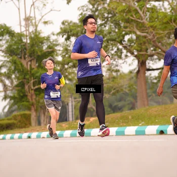 Runner Photo 7542914