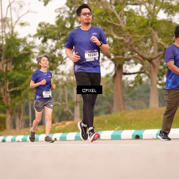 Runner Photo 7542917