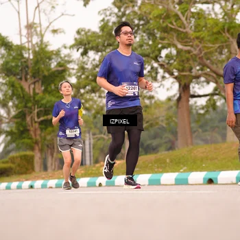 Runner Photo 7542918