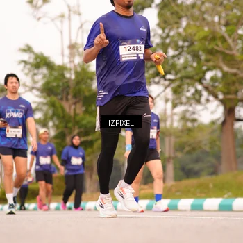 Runner Photo 7542958