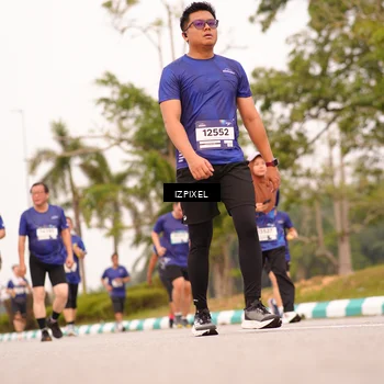Runner Photo 7542992