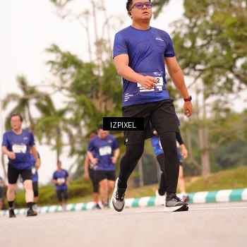Runner Photo 7542997