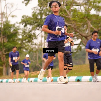 Runner Photo 7543037