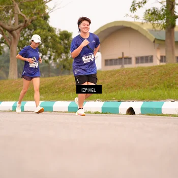Runner Photo 7543039