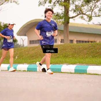 Runner Photo 7543042