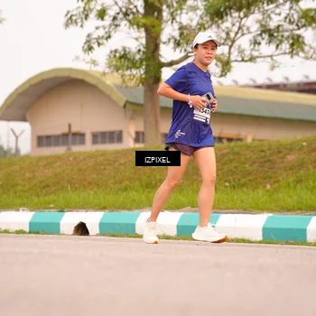 Runner Photo 7543048