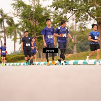 Runner Photo 7543074