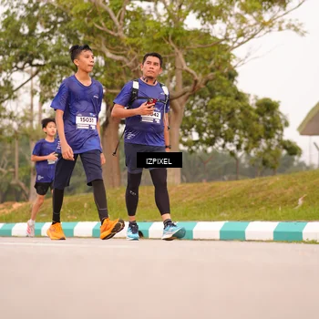 Runner Photo 7543080