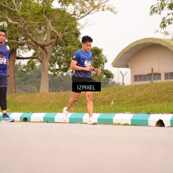 Runner Photo 7543083