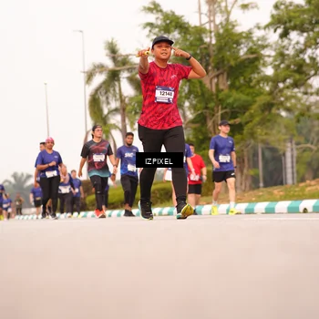 Runner Photo 7543085