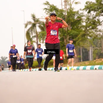 Runner Photo 7543089