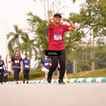 Runner Photo 7543091