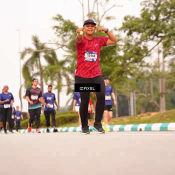 Runner Photo 7543092
