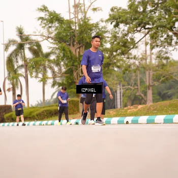 Runner Photo 7543128