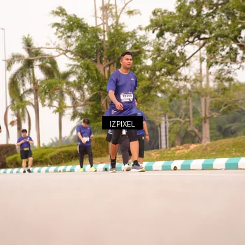 Runner Photo 7543132