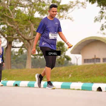 Runner Photo 7543135