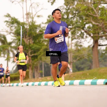 Runner Photo 7543156