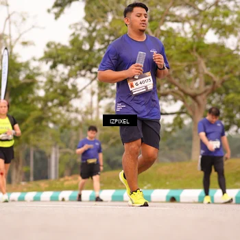 Runner Photo 7543163