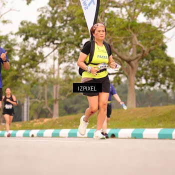 Runner Photo 7543176