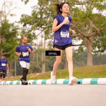Runner Photo 7543192