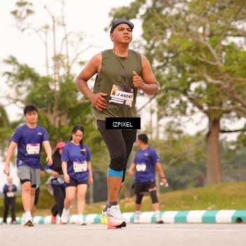 Runner Photo 7543205