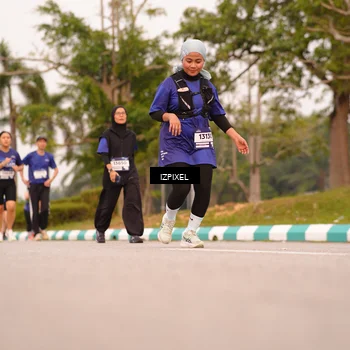 Runner Photo 7543254