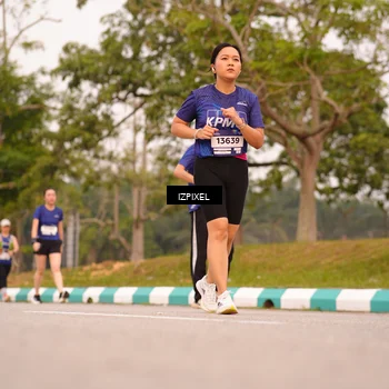 Runner Photo 7543276