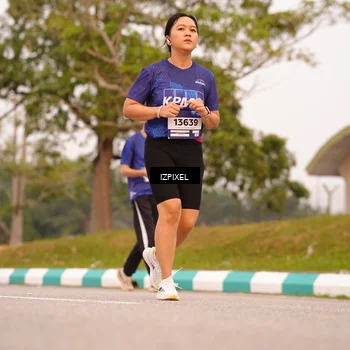 Runner Photo 7543280