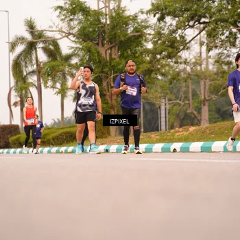 Runner Photo 7543287