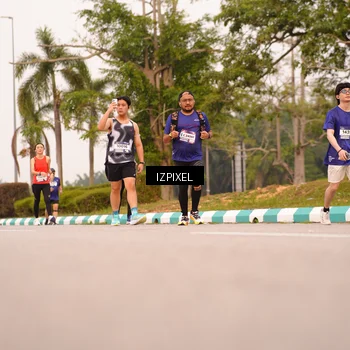 Runner Photo 7543288