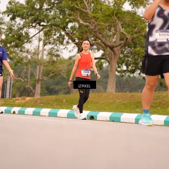 Runner Photo 7543302