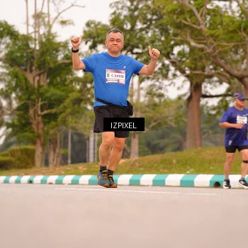 Runner Photo 7543320