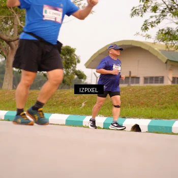 Runner Photo 7543335