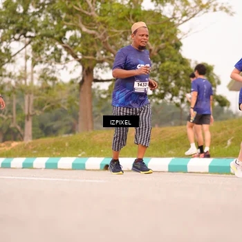 Runner Photo 7543359