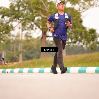 Runner Photo 7543381