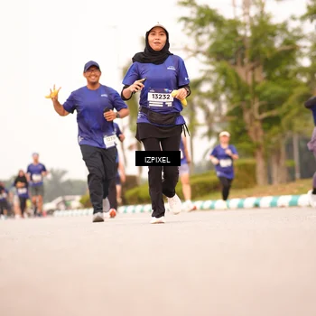 Runner Photo 7543390