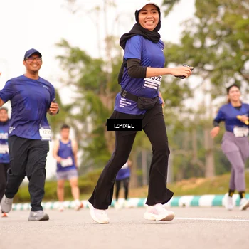 Runner Photo 7543399