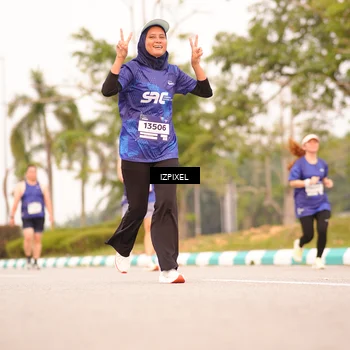 Runner Photo 7543410