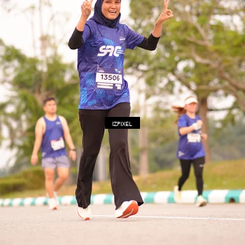 Runner Photo 7543414