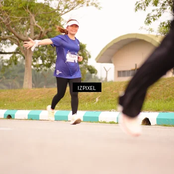 Runner Photo 7543416