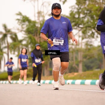 Runner Photo 7543443