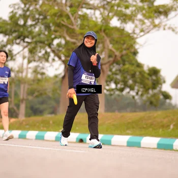 Runner Photo 7543456
