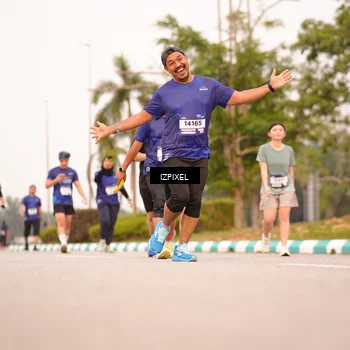 Runner Photo 7543470