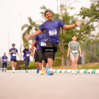 Runner Photo 7543472