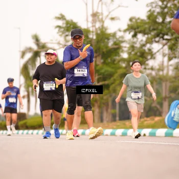 Runner Photo 7543476