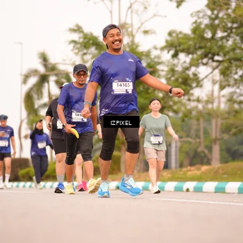 Runner Photo 7543477