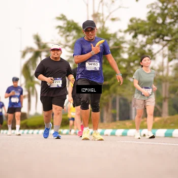 Runner Photo 7543483