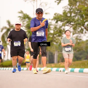 Runner Photo 7543485