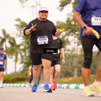 Runner Photo 7543491