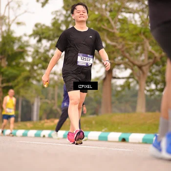 Runner Photo 7543494